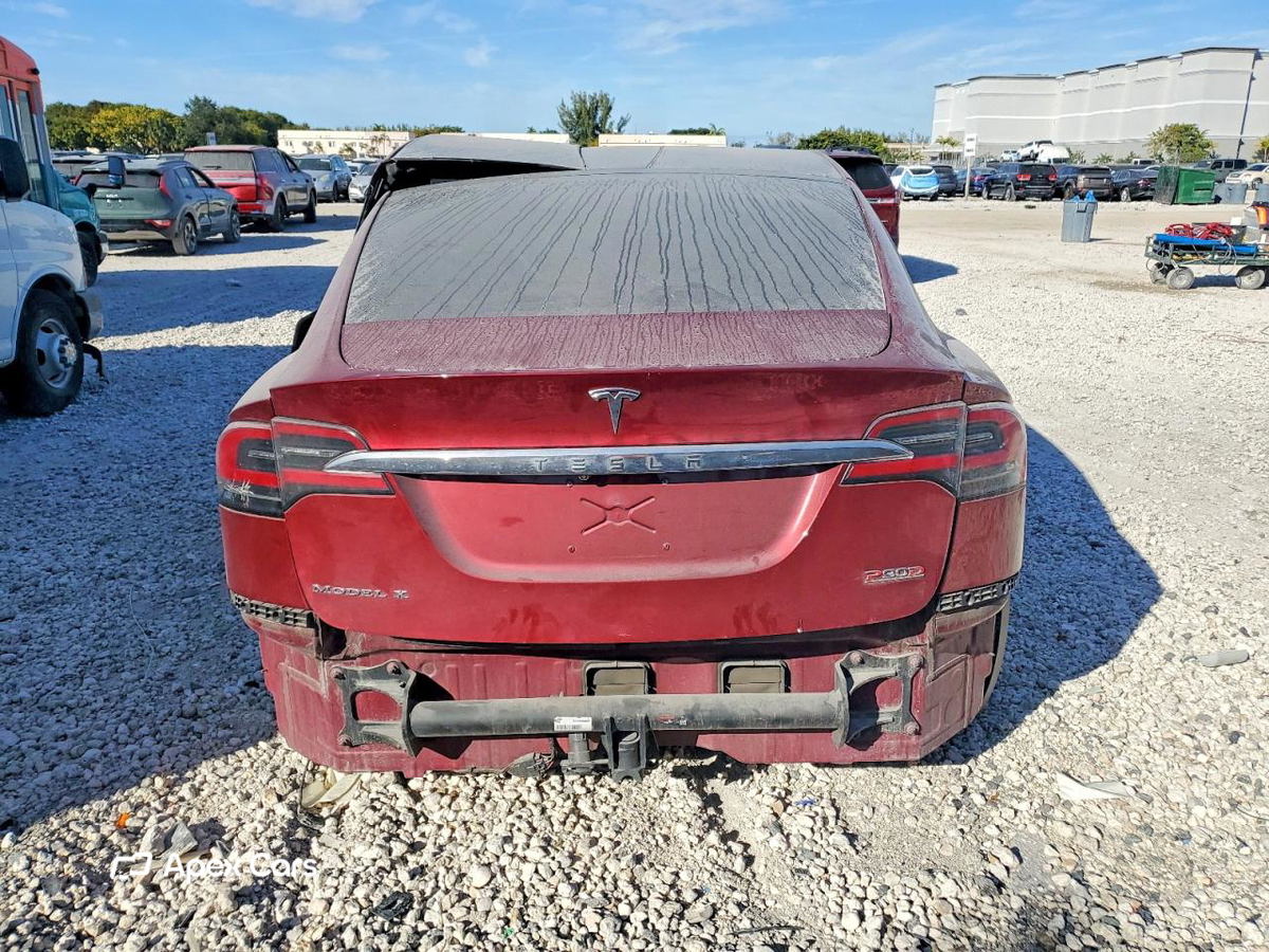 Tesla Model X 2016