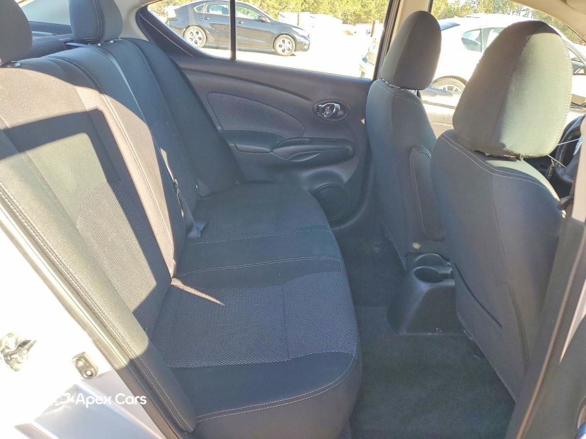 Nissan Versa 2019