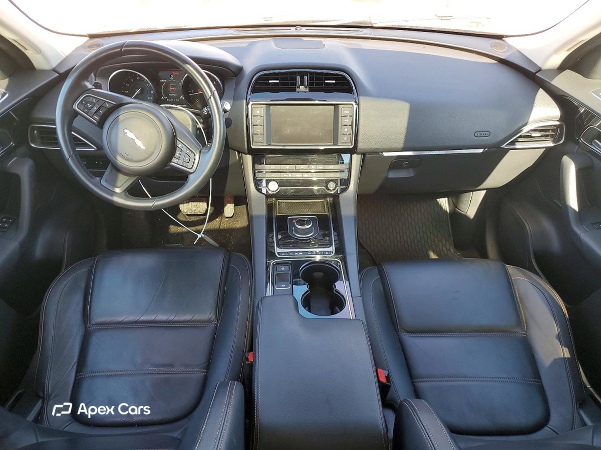 Jaguar F-Pace 2017