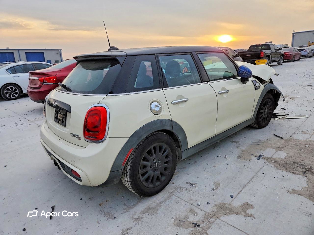 MINI Cooper 2015
