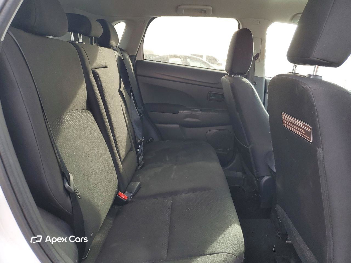 Mitsubishi Outlander 2015