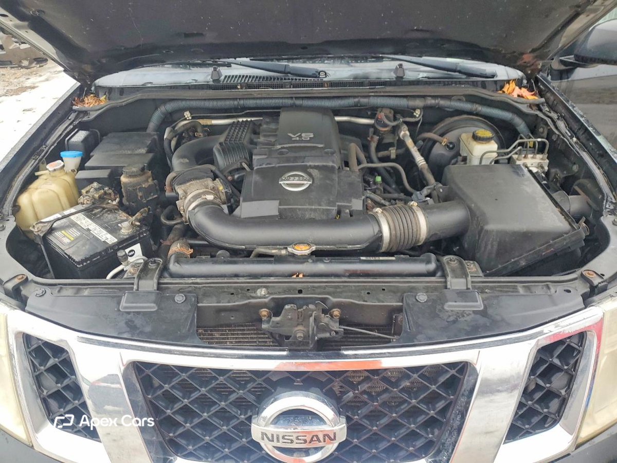 Nissan Pathfinder 2011