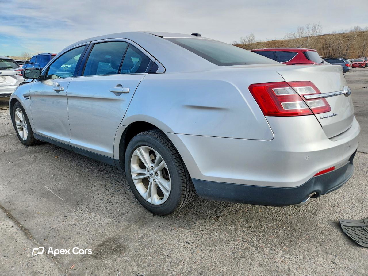 Ford Taurus 2016