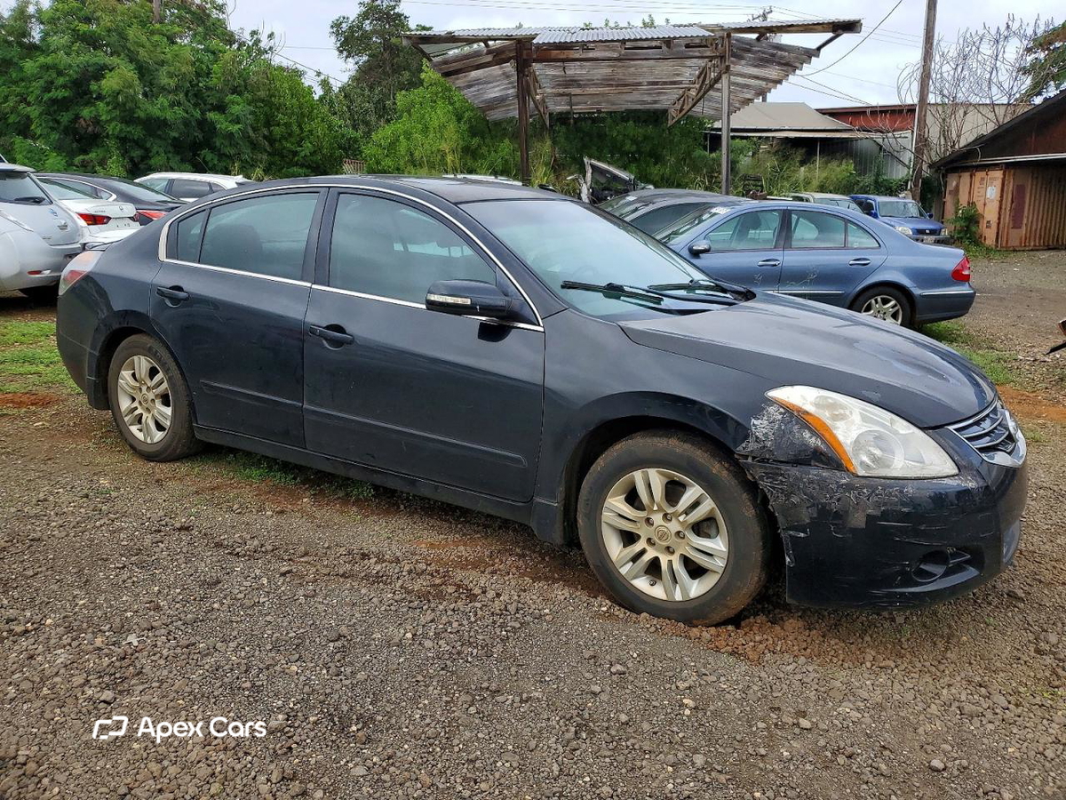 Nissan Altima 2012