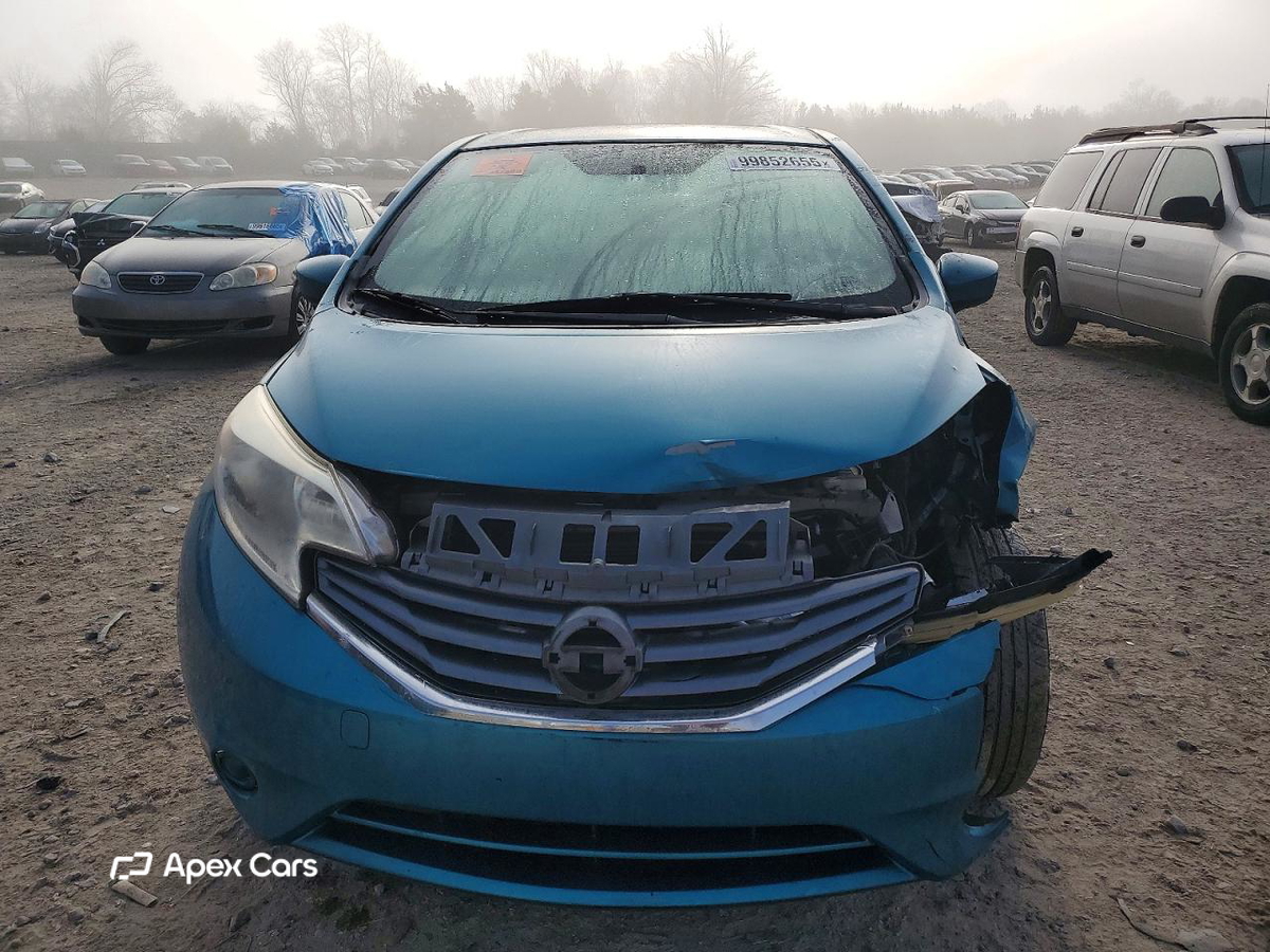 Nissan Versa 2016