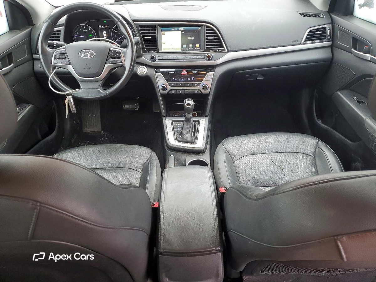 Hyundai Elantra 2017