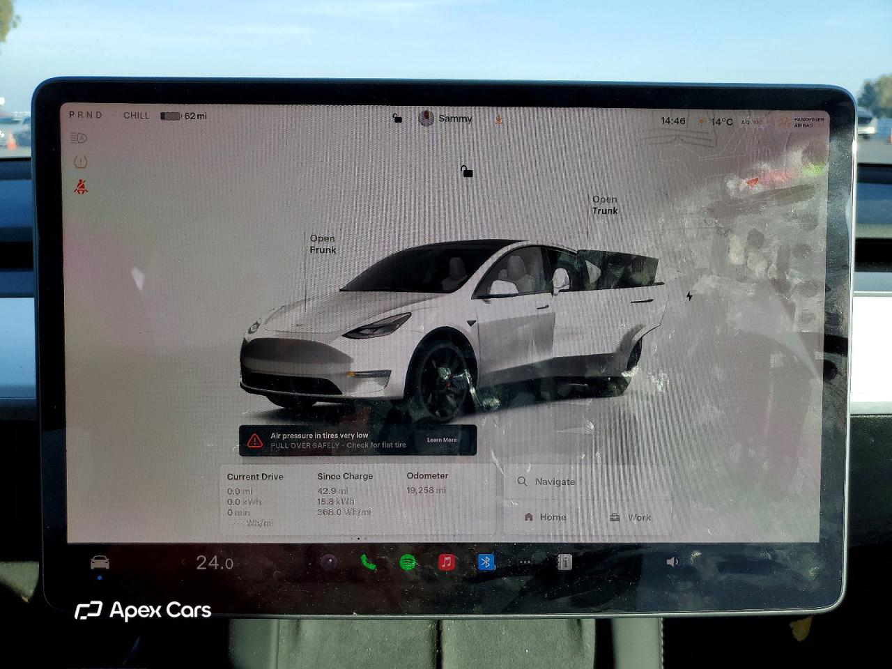 Tesla Model Y 2023