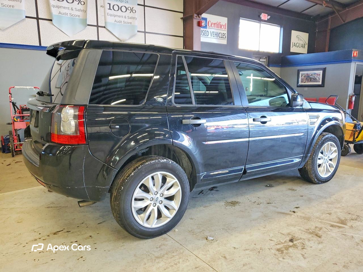 Land Rover LR2 2011