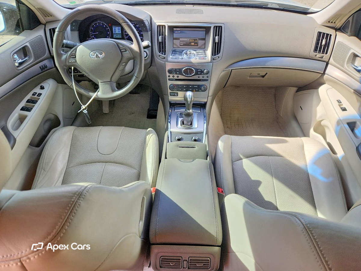 Infiniti G 2013