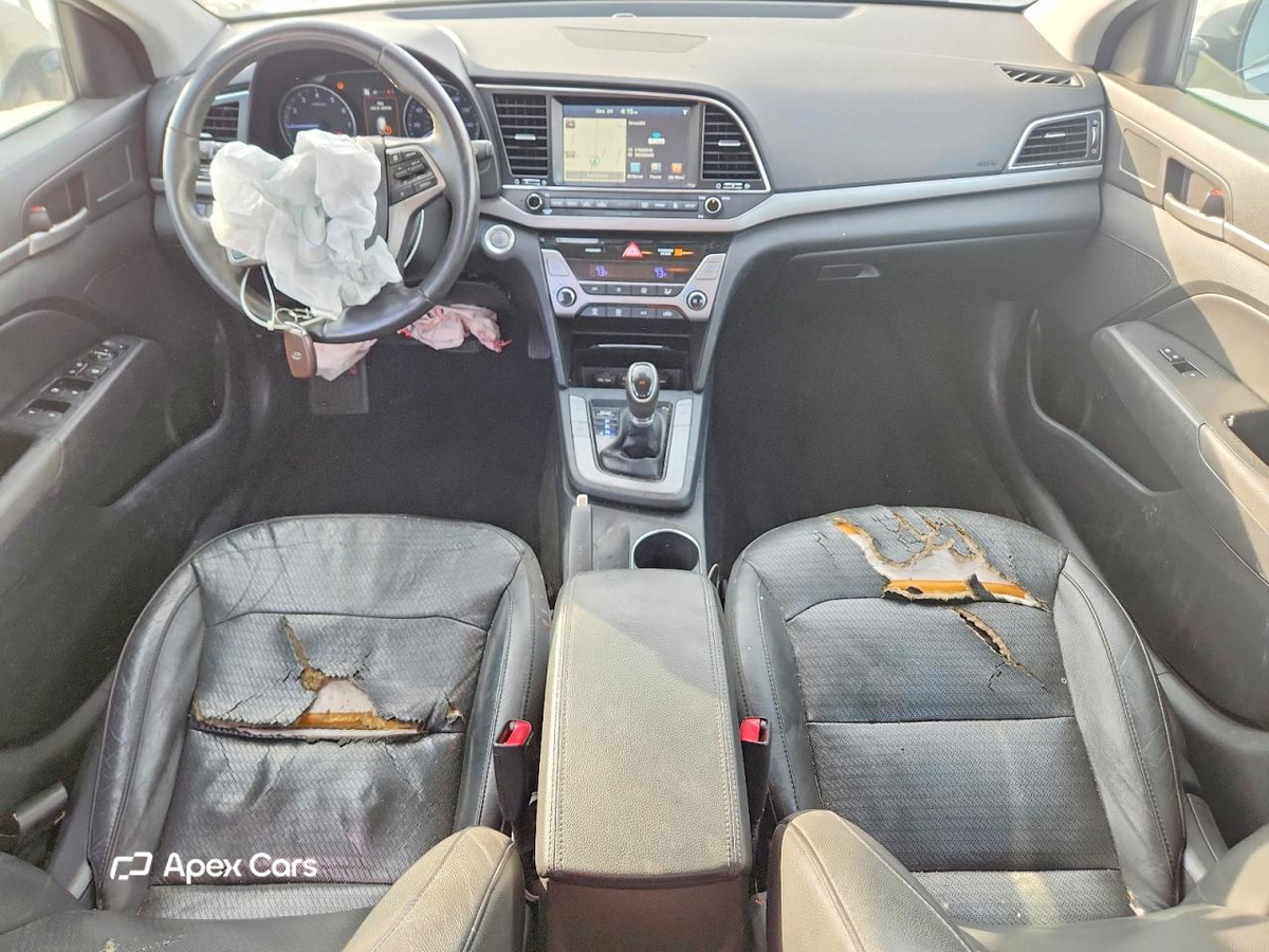 Hyundai Elantra 2017