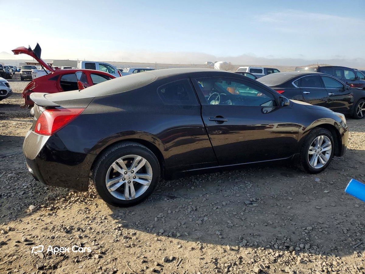 Nissan Altima 2012
