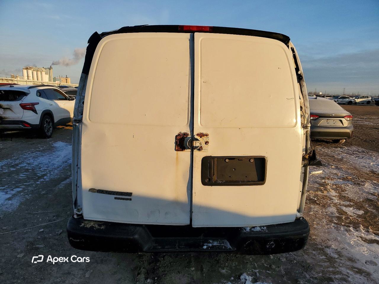 Chevrolet Express 2013