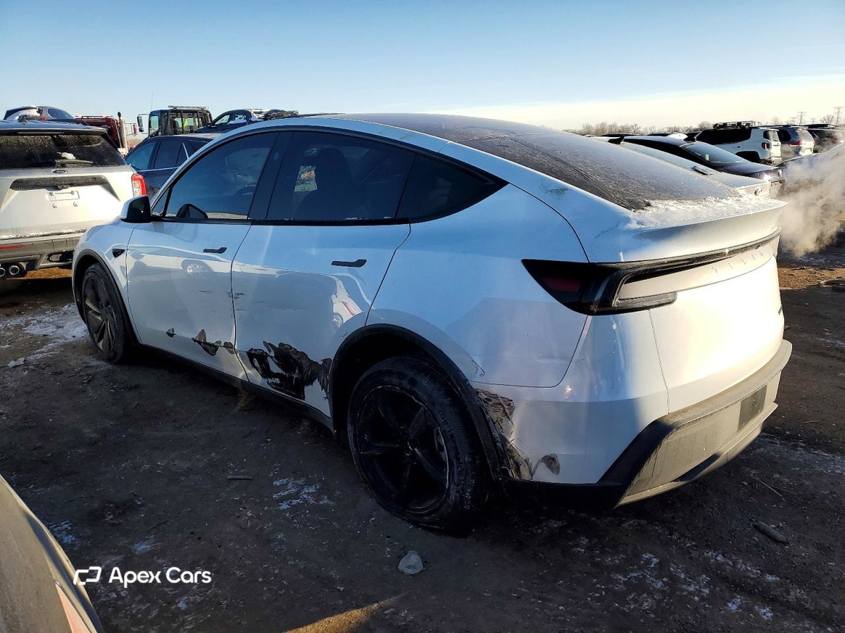 Tesla Model Y 2026
