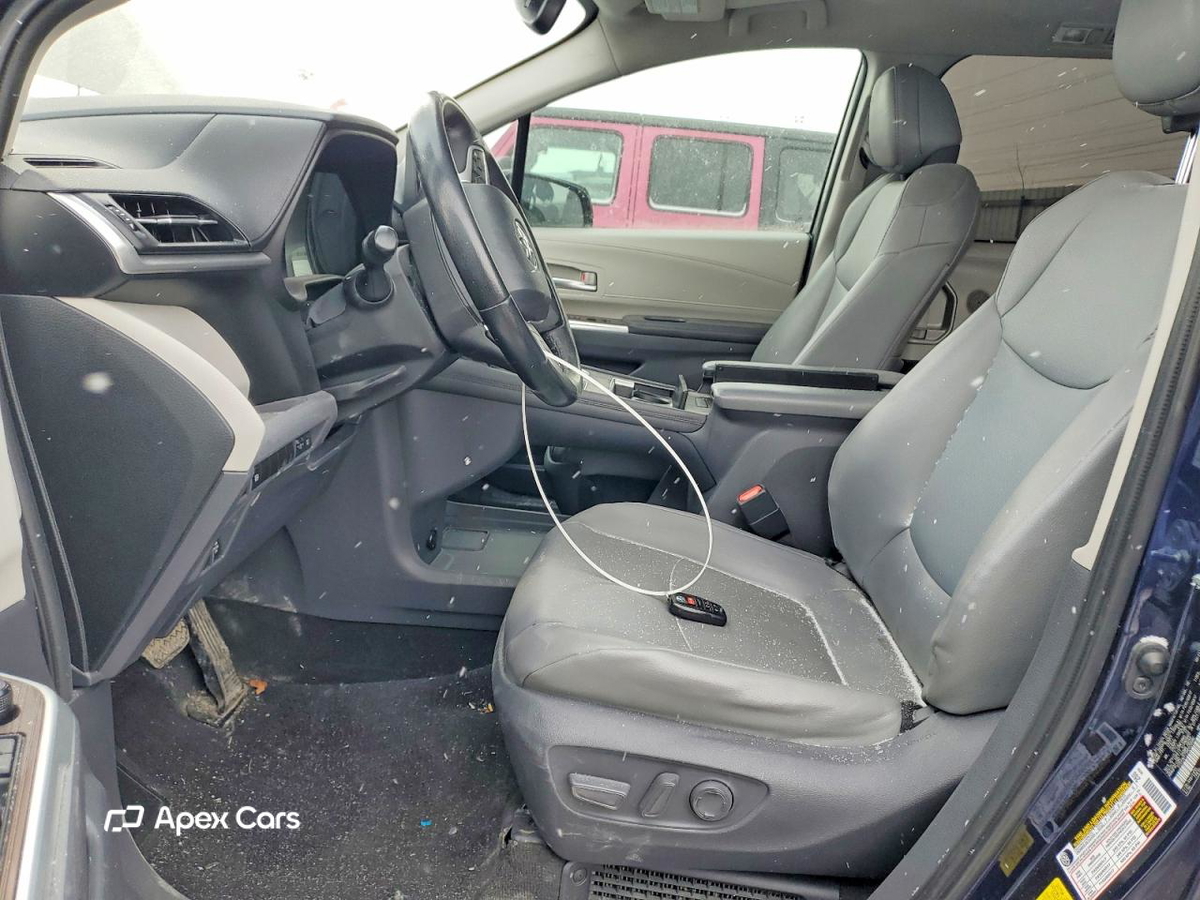 Toyota Sienna 2021