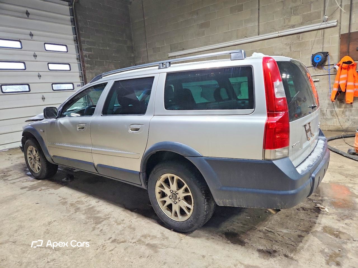 Volvo XC70 2004