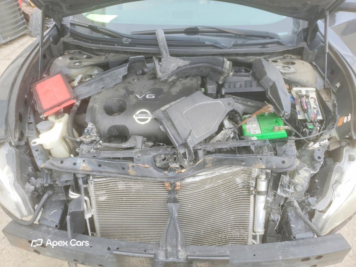 Nissan Maxima 2010