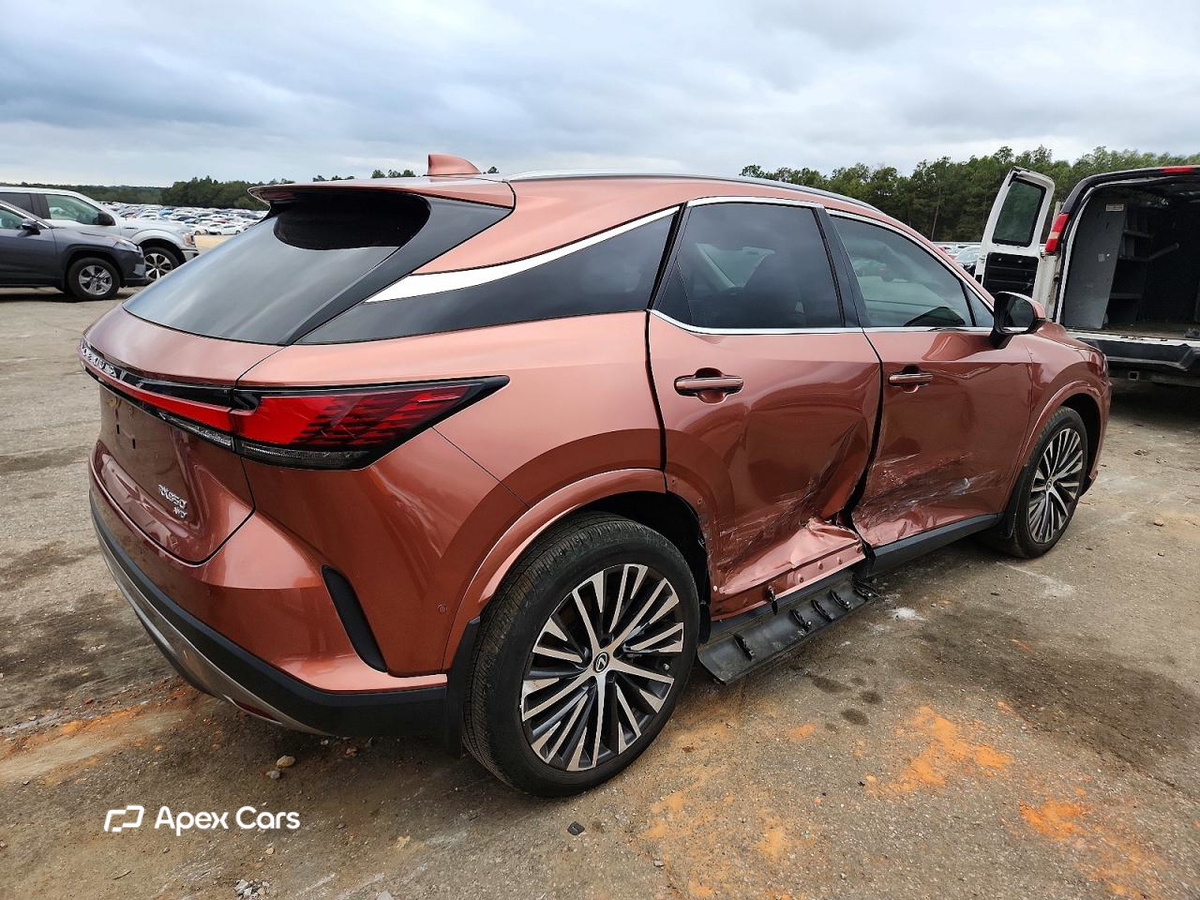 Lexus RX 2023
