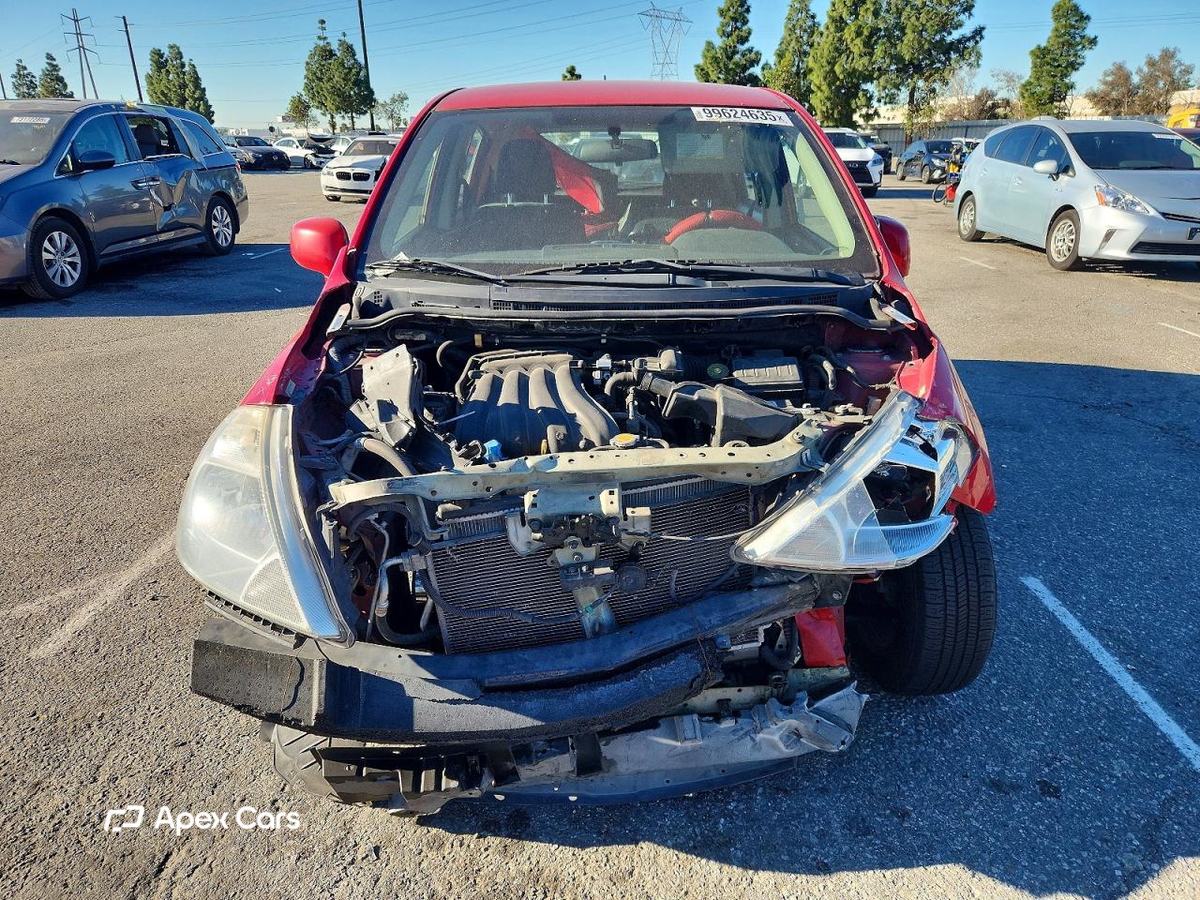 Nissan Versa 2012