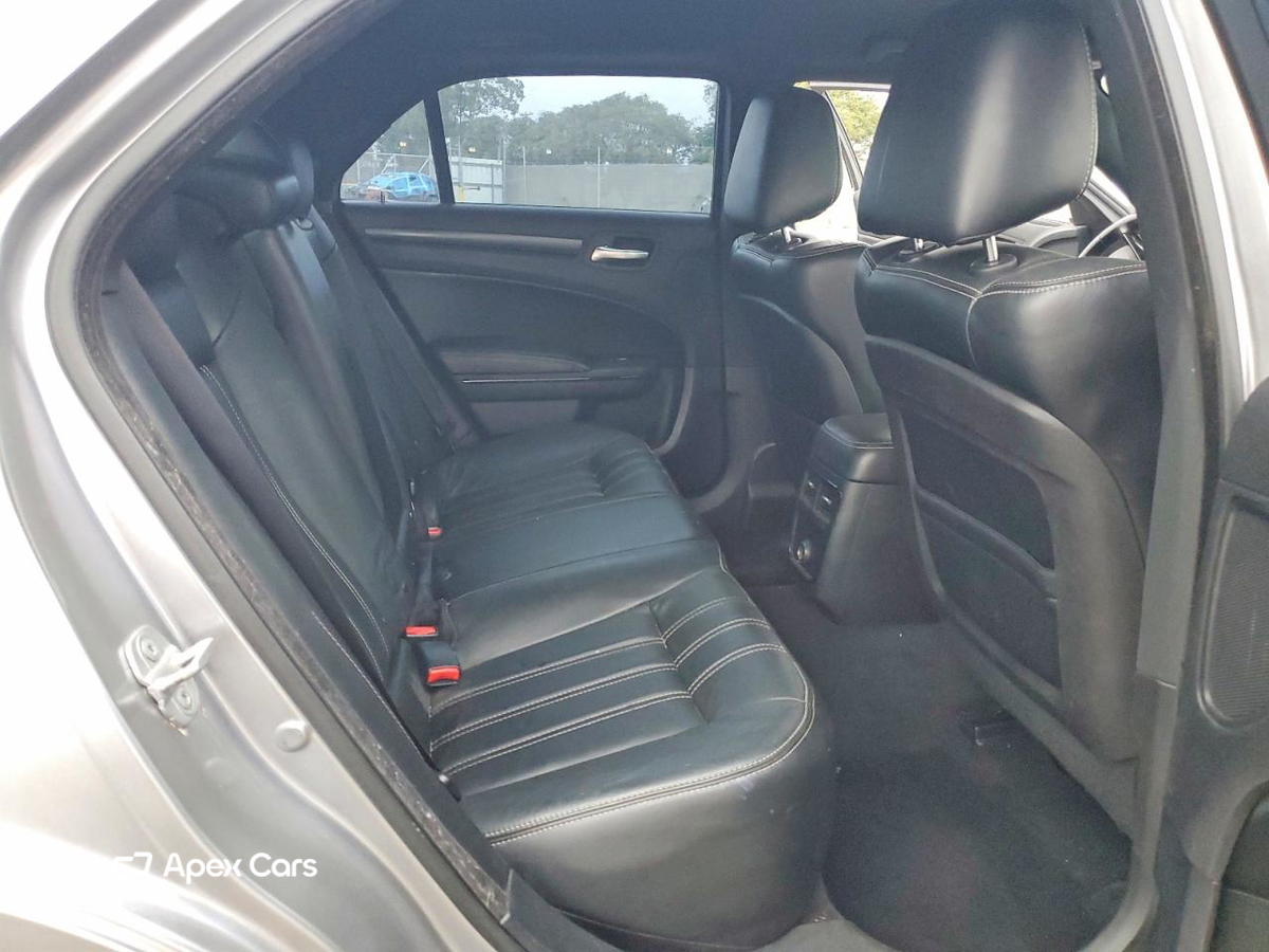 Chrysler 300 2013
