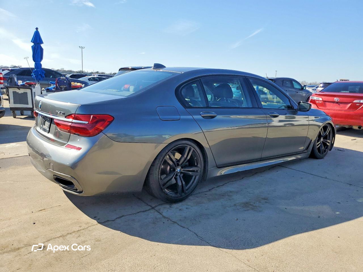 BMW Series 7 2016
