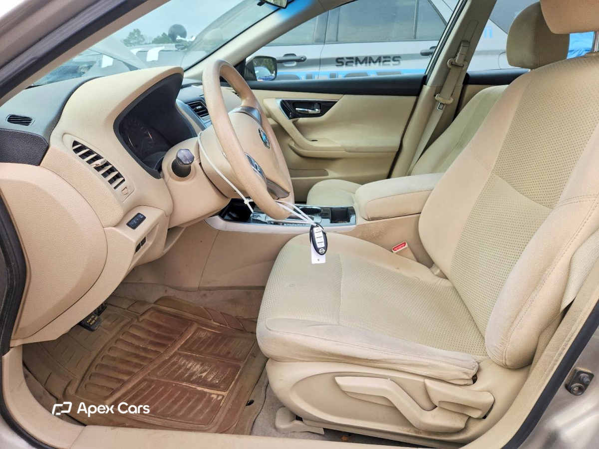 Nissan Altima 2014
