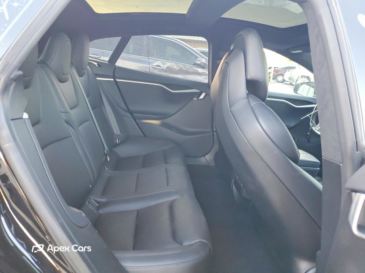 Tesla Model S 2017