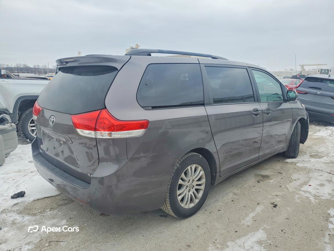 Toyota Sienna 2012