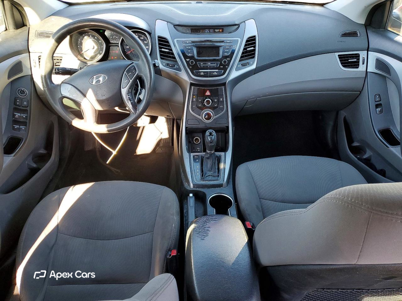 Hyundai Elantra 2015