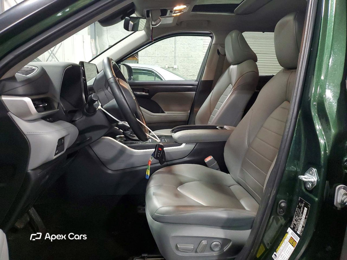 Toyota Highlander 2023