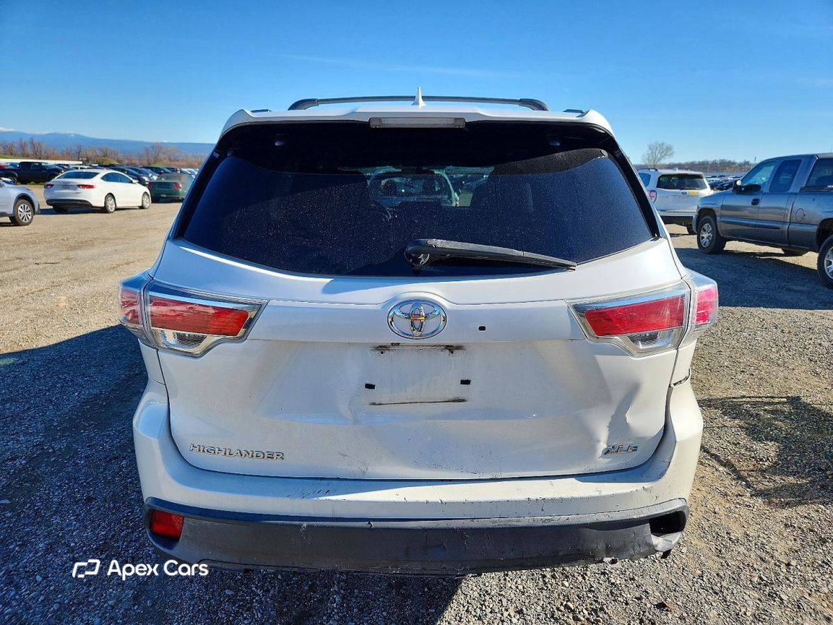 Toyota Highlander 2015