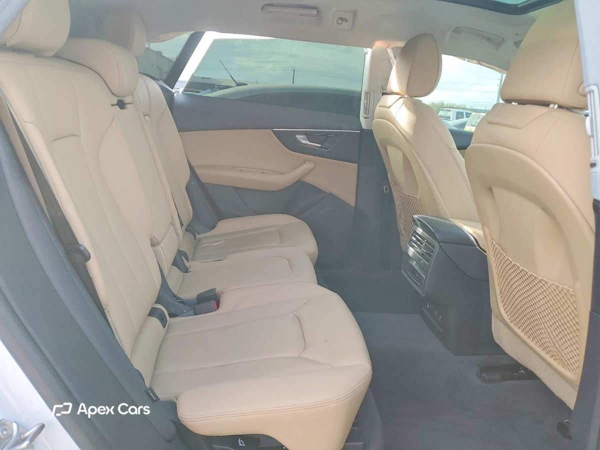 Audi Q8 2023