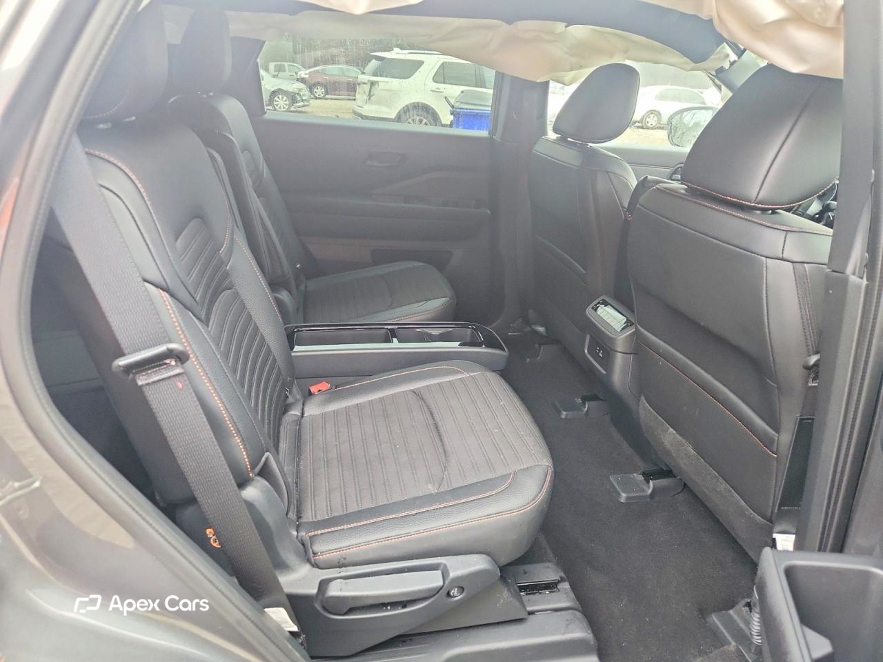 Nissan Pathfinder 2025