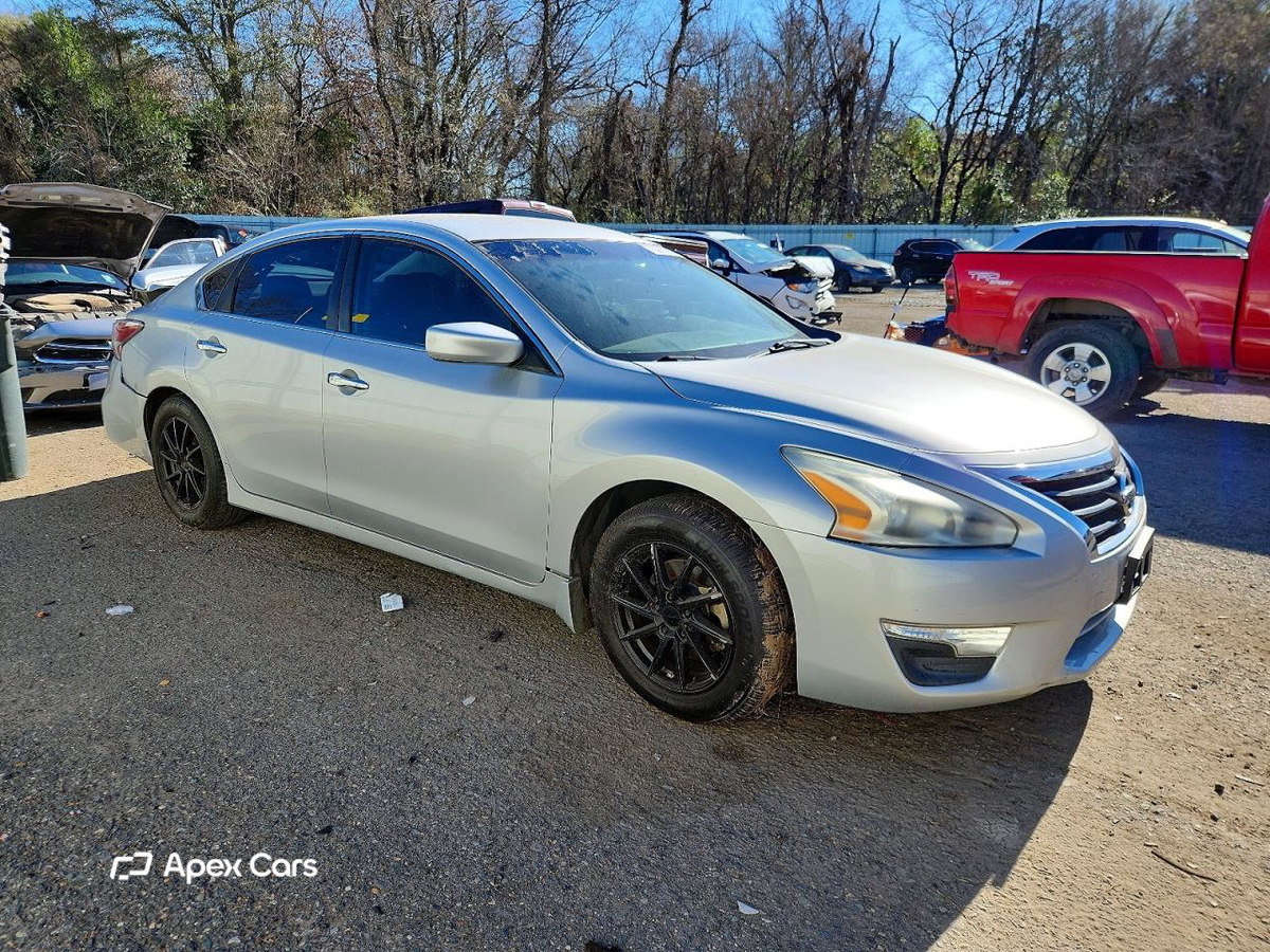 Nissan Altima 2015