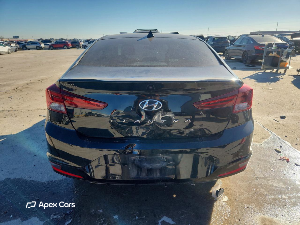 Hyundai Elantra 2019