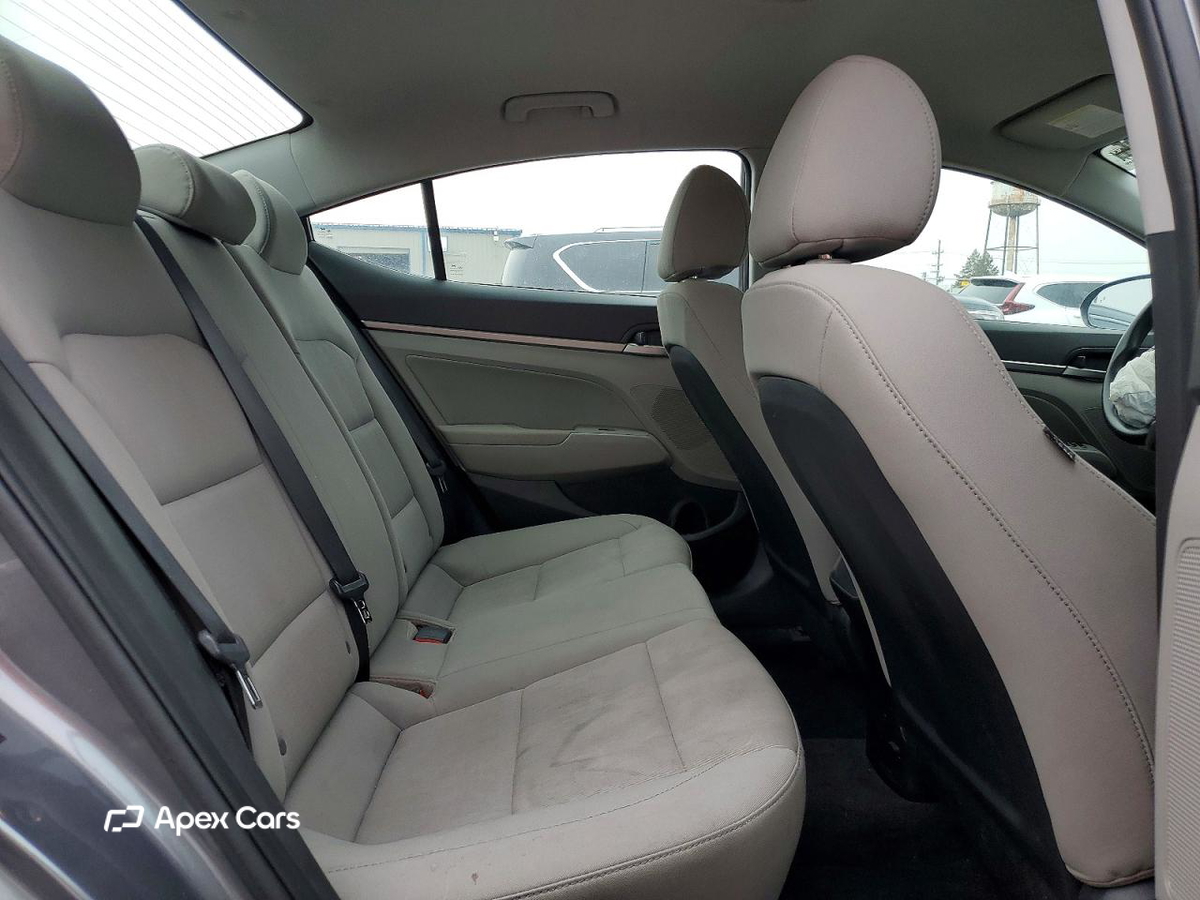 Hyundai Elantra 2018