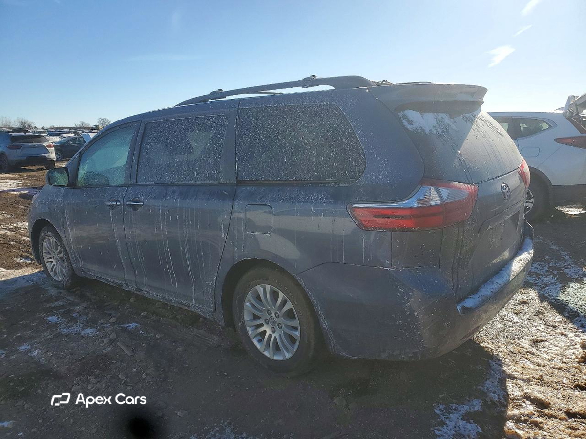 Toyota Sienna 2015