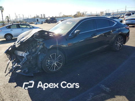 Lexus ES 2025 - Image 1 of 13
