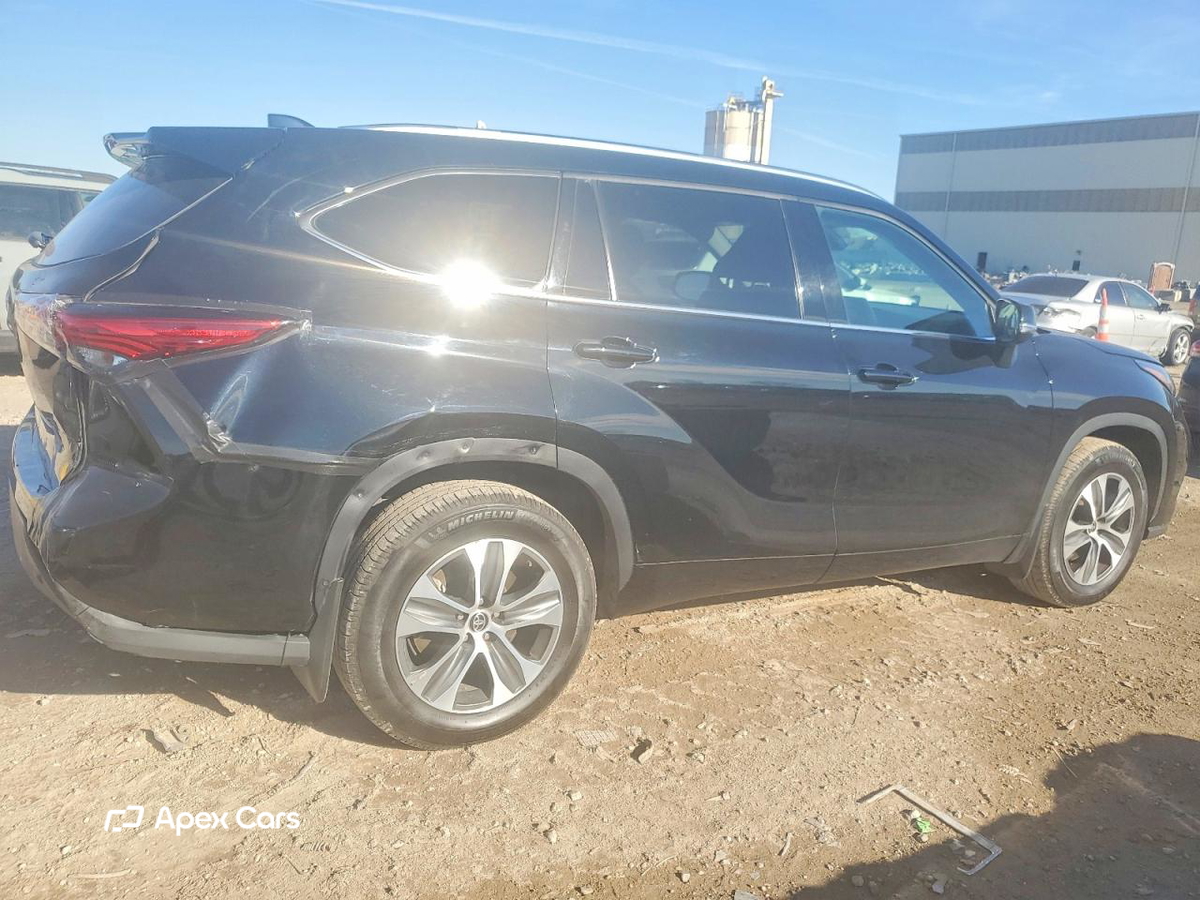 Toyota Highlander 2021