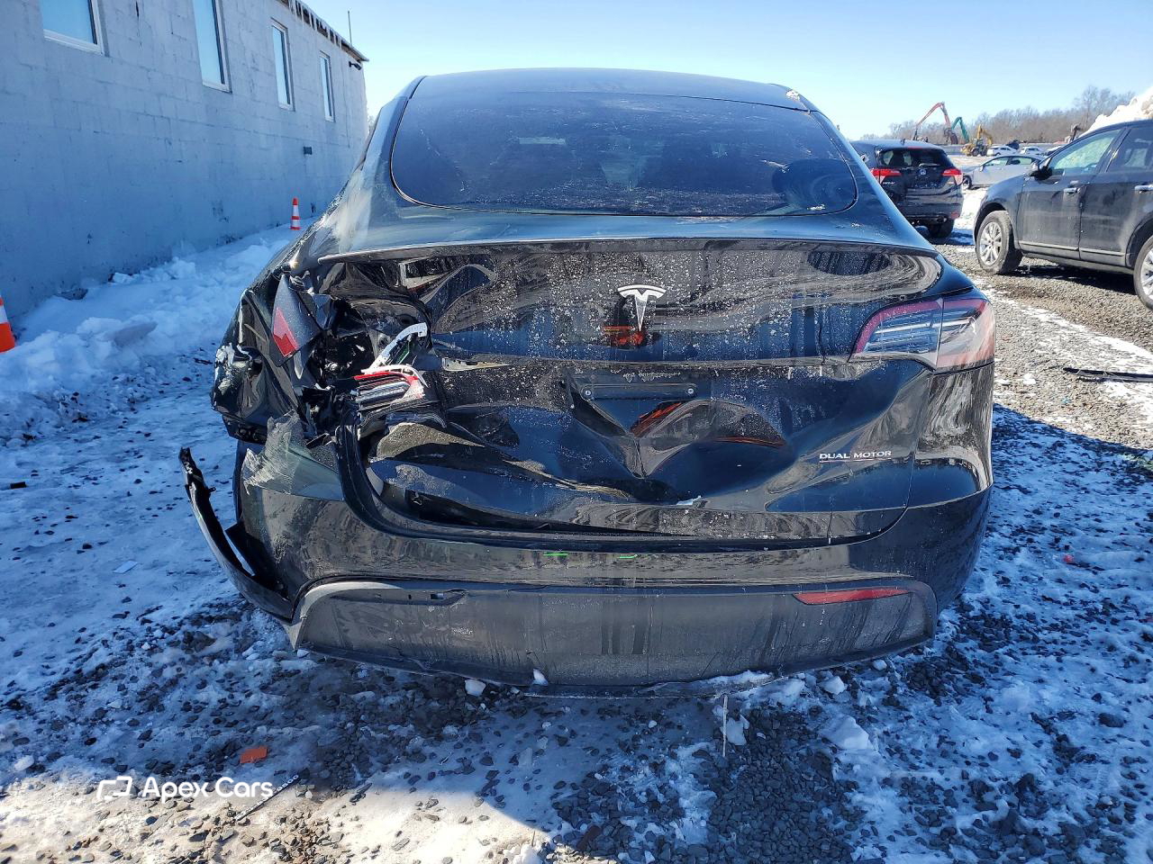 Tesla Model Y 2023