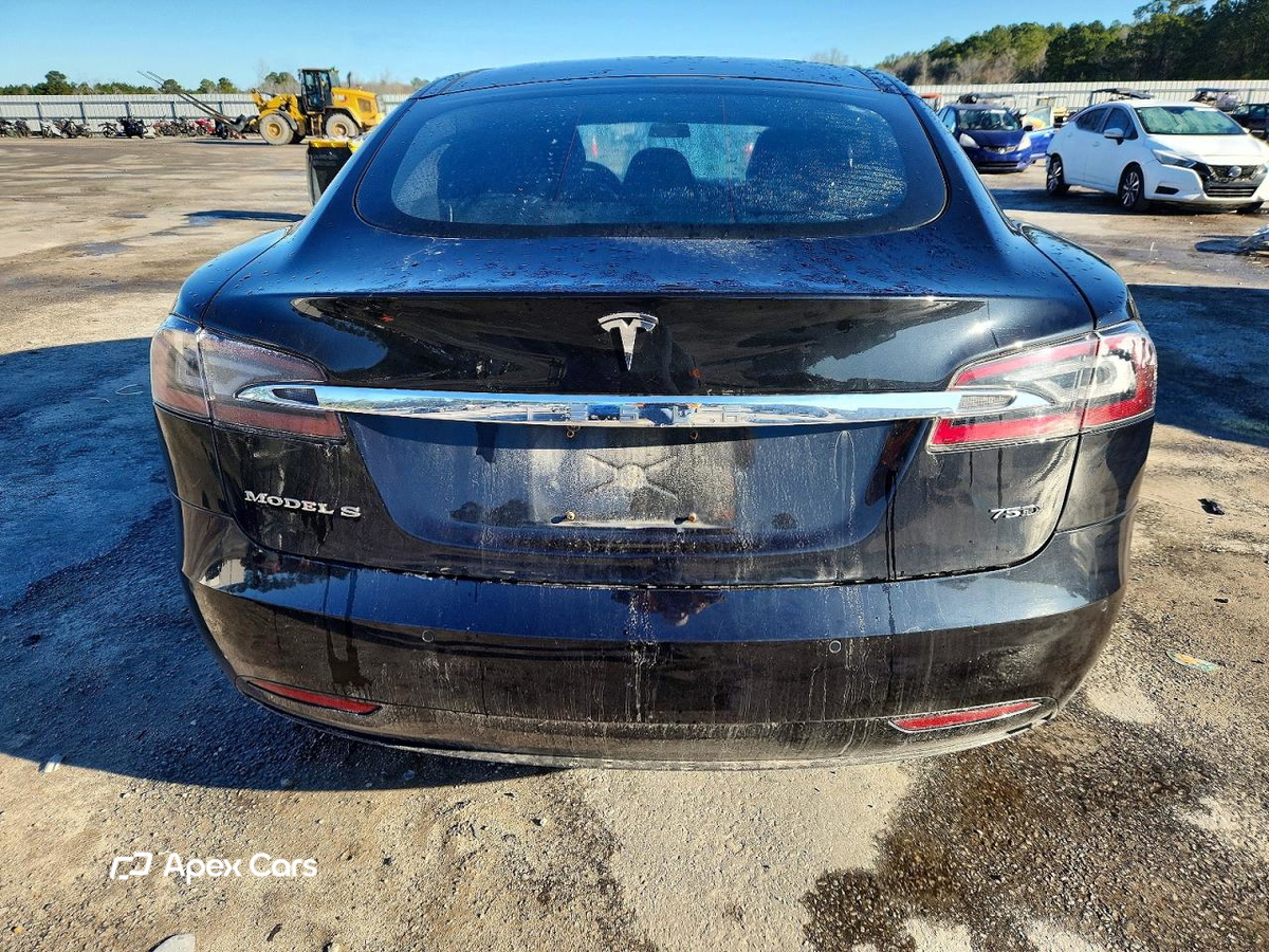 Tesla Model S 2018