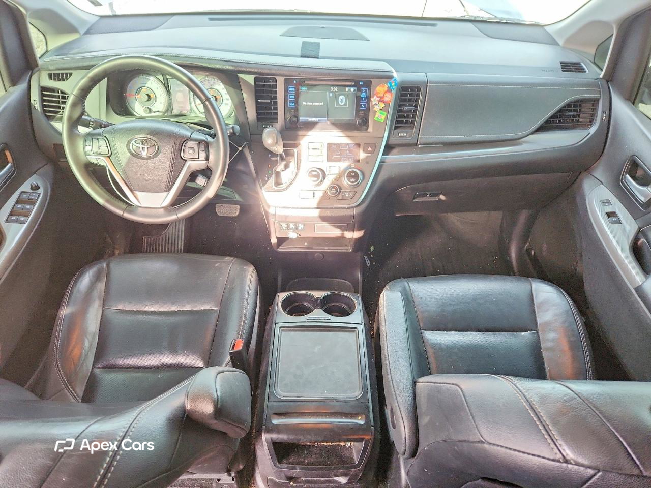 Toyota Sienna 2015