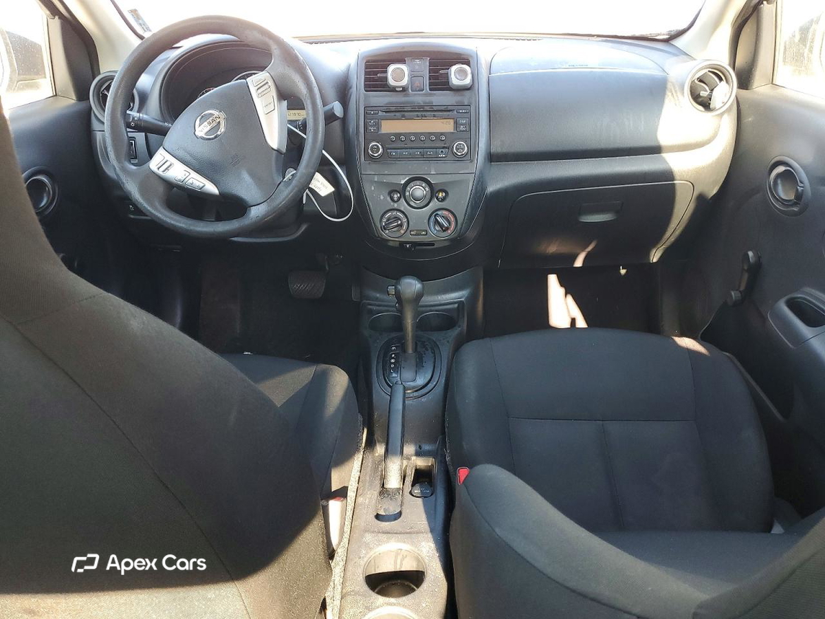 Nissan Versa 2016