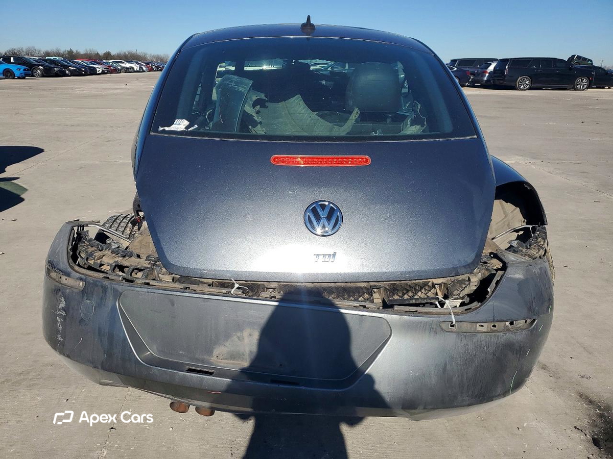 Volkswagen Beetle 2013