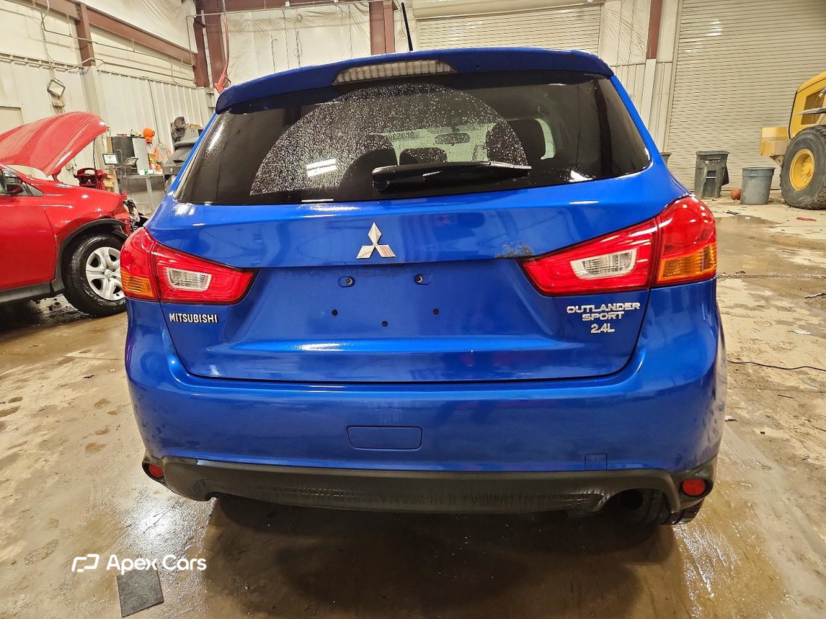 Mitsubishi Outlander 2015
