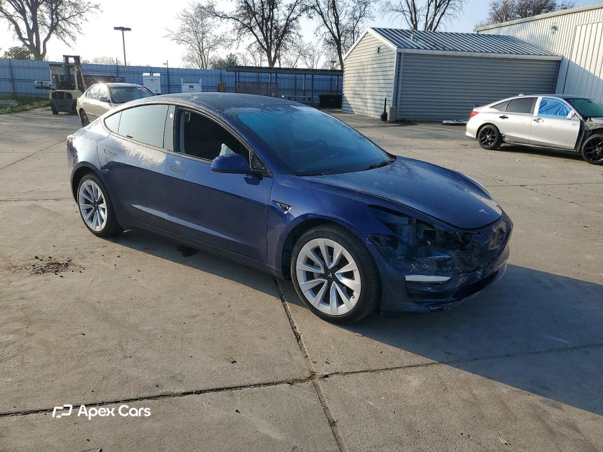 Tesla Model 3 2022