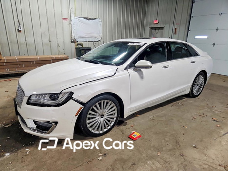 Lincoln MKZ 2017 - Image 1 of 13