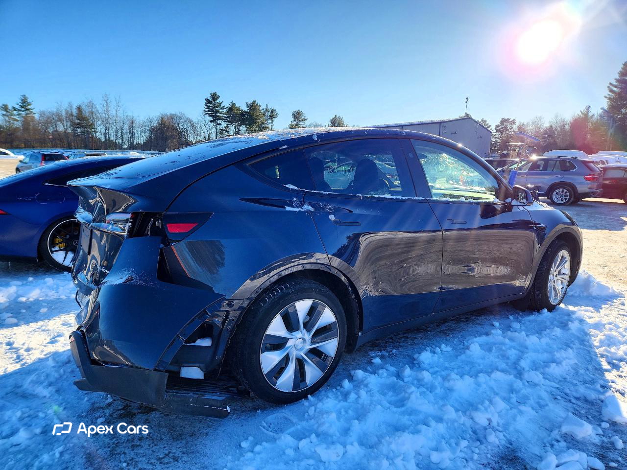 Tesla Model Y 2024