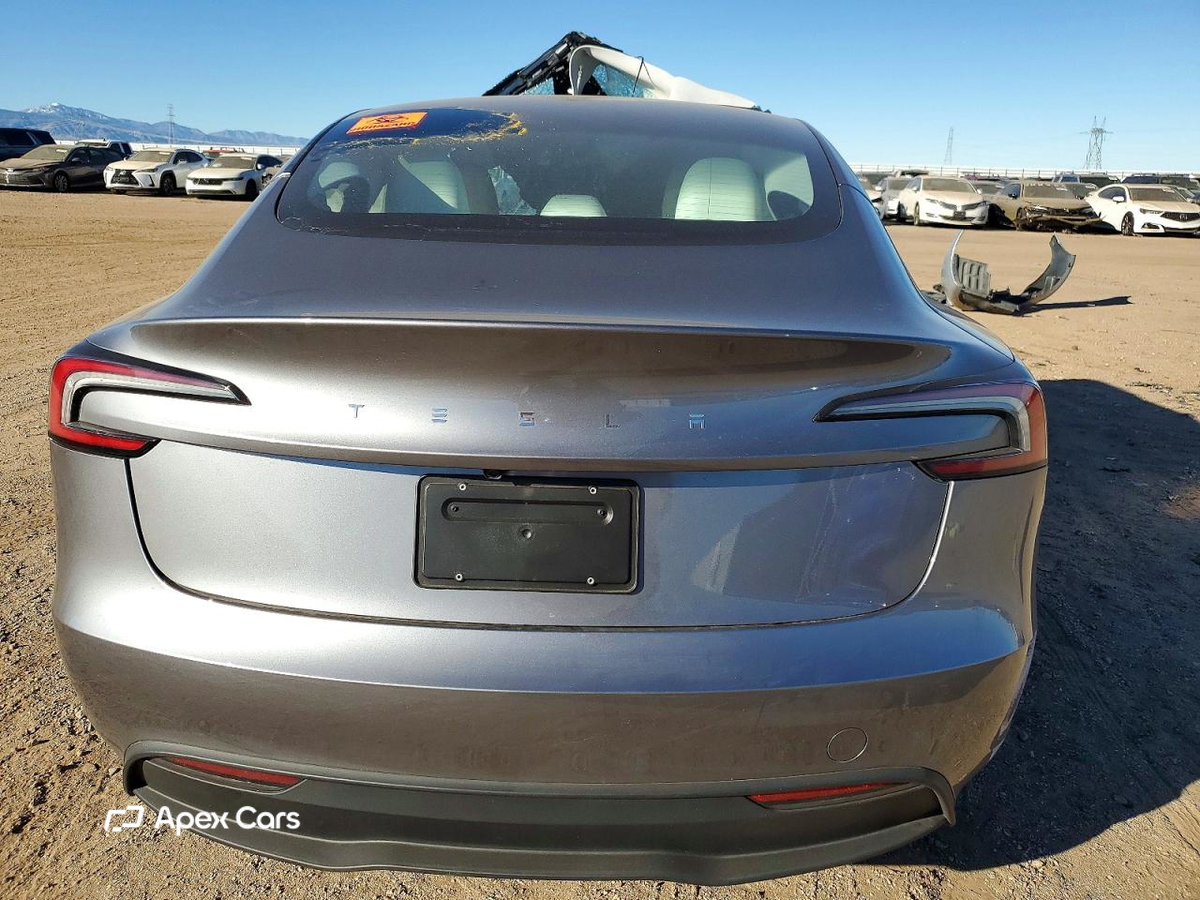 Tesla Model 3 2025