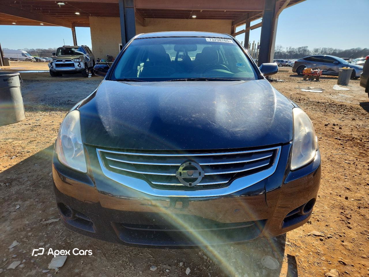 Nissan Altima 2012