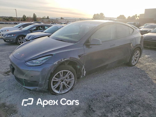 Tesla Model Y 2022 - Image 1 of 13